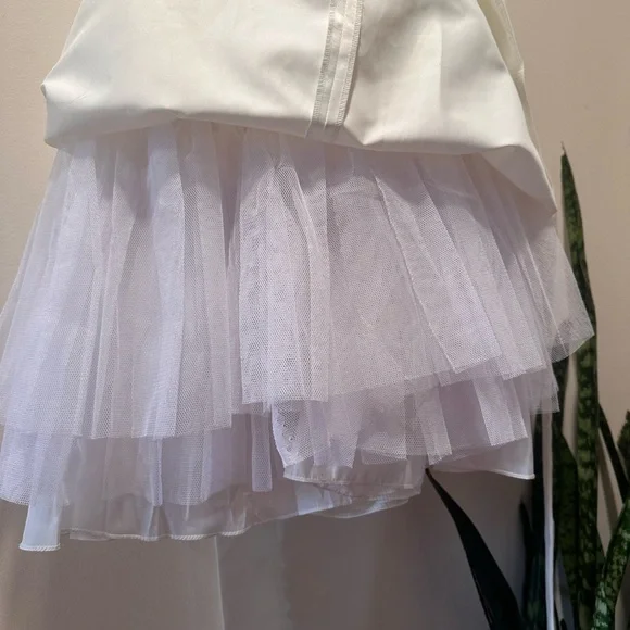 Flower Girl Elegant White Dress for Special Occasions- - Picture 8 of 10